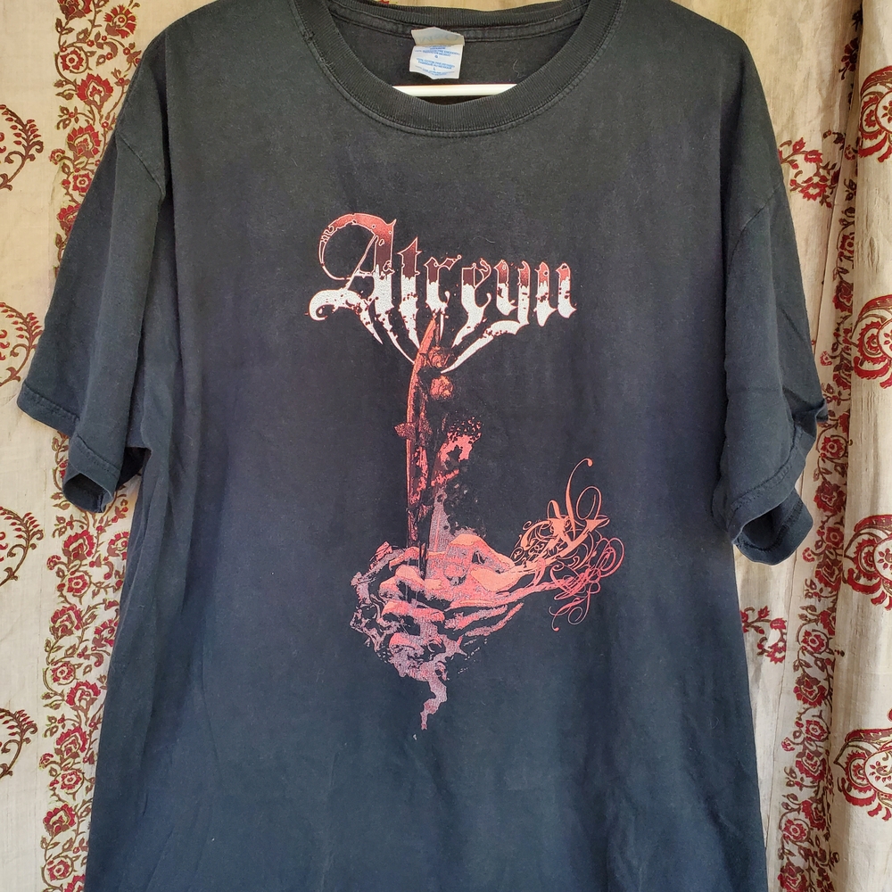 Black Atreyu Emo Vintage 2000's Concert Tee Size L